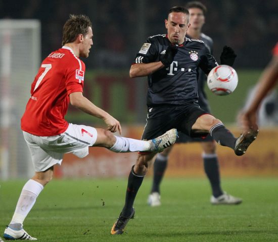 他们不仅在 他们不仅在