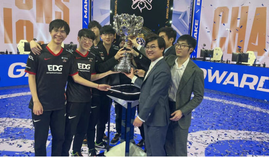 中夺得第四 中夺得第四